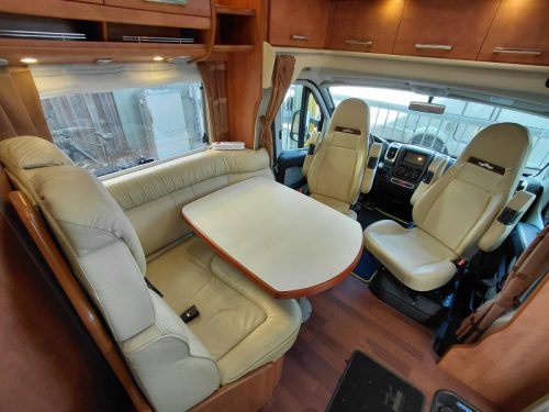 Carthago Chic C-Line T 4.3 - AIR SUSPENSION - AUTOMATIC photo: 4