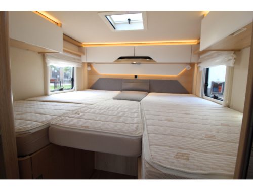 Hymer BMC-I 600 Single beds + Pop-top roof  photo: 29