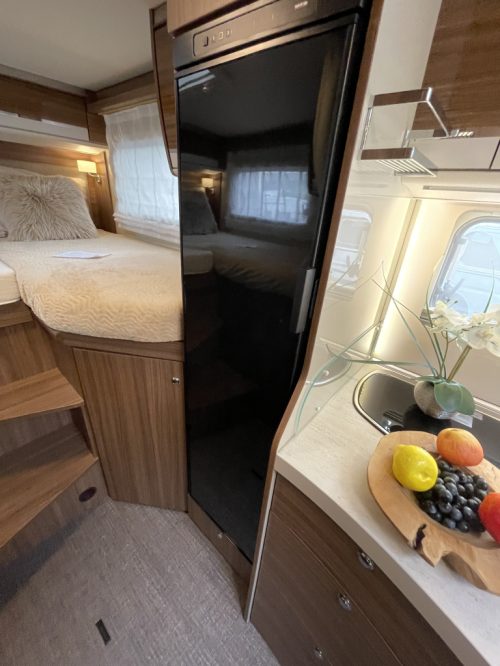 Euramobil Profila T695 EB EINZELBETTEN 9-GANG-AUTOMATIK Foto: 6