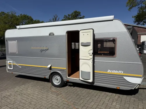 Dethleffs Lifestyle 500 DB FRANZ&Ouml;SISCHES BETT RUNDSITZGRUPPE ZELT TOP Foto: 15