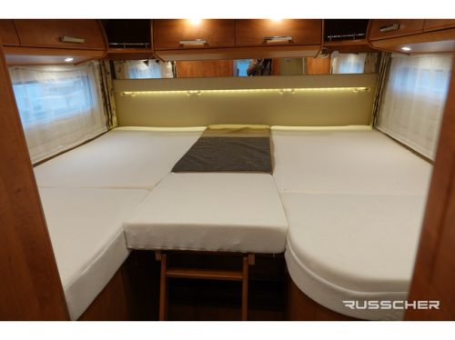 Carthago CHIC C-LINE i 4.9 5 person 150hp | Single beds | Roof air conditioning photo: 19