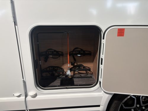 Knaus Van TI Vansation 650 MEG Compact / L-Sitz Foto: 7