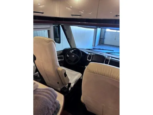 Carthago Chic C-Line I 4.9 SUPERIOR-AUT-LEVEL-AIRCO photo: 7