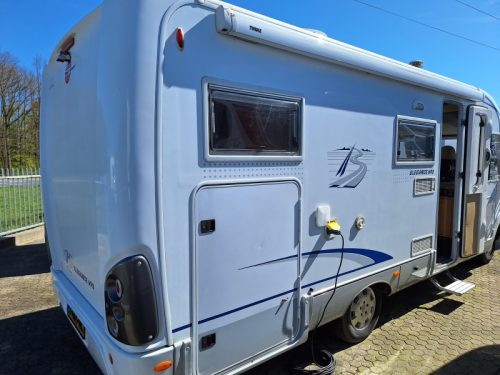 B&uuml;rstner Elegance 690 I 205CM BED-LPG+SOLAR PANEL photo: 2