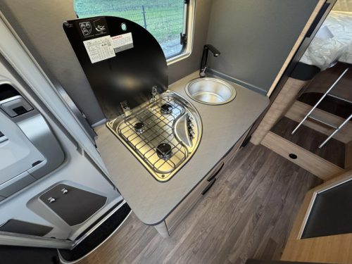 Knaus L!ve Ti 650 MEG photo: 2