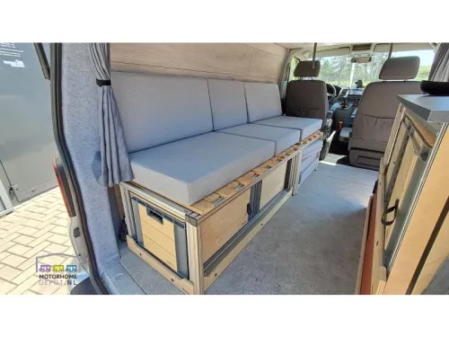 Volkswagen Transporter T5 TDI | NL bus | Neat camper | photo: 8