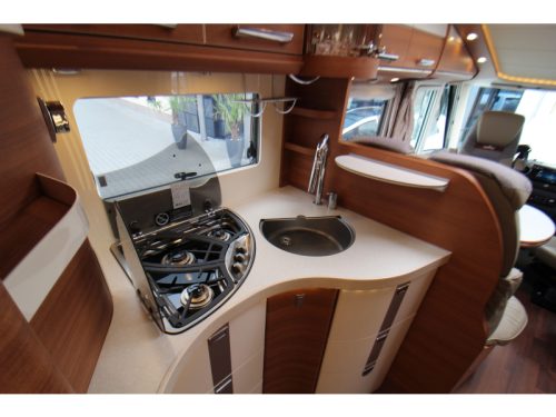 Carthago Chic C-Line I 4.9 LE-L Single beds + Pop-top roof  photo: 29
