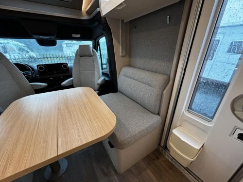 Hymer Tramp 695 S Mercedes/Queensbed/Hubbett Foto: 16