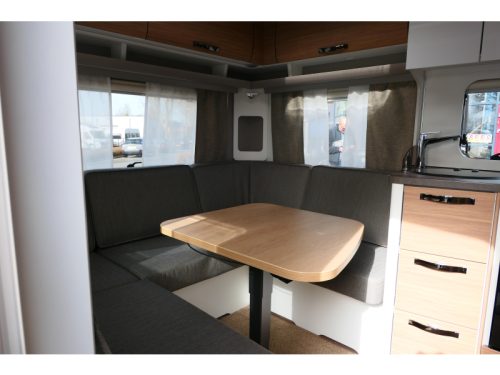 Eriba Nova 530 Einzelbett sehr luxuri&ouml;s Foto: 6