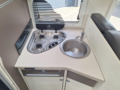 Challenger 288 EB ruim queensbed  foto: 16