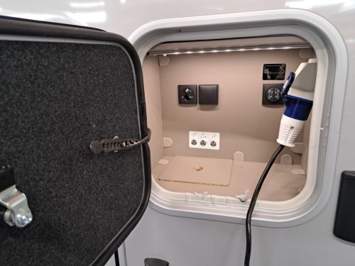 Adria Compact Supreme SL 2027 Modelo foto: 5