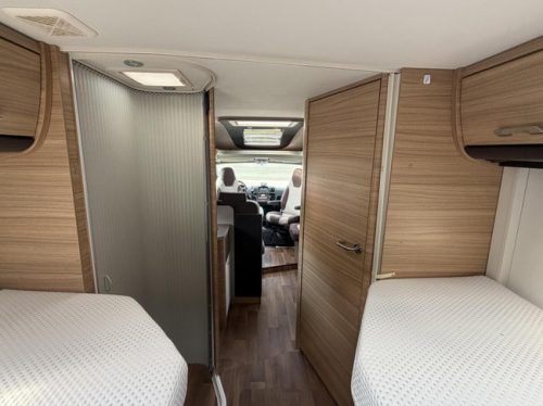 Autocaravana Dethleffs Advantage Edition T 7051 Camas Individuales Panel Solar Suspensi&oacute;n Neum&aacute;tica Bearlock foto: 21