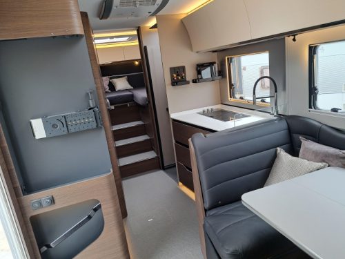 Adria Supersonic 780 SL with Luxury Cabin Seats photo: 6