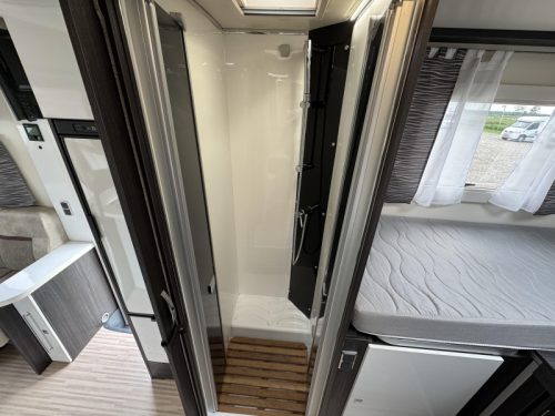 Benimar Mileo 263 2x Airco 5 Gordelplaatsen  foto: 19