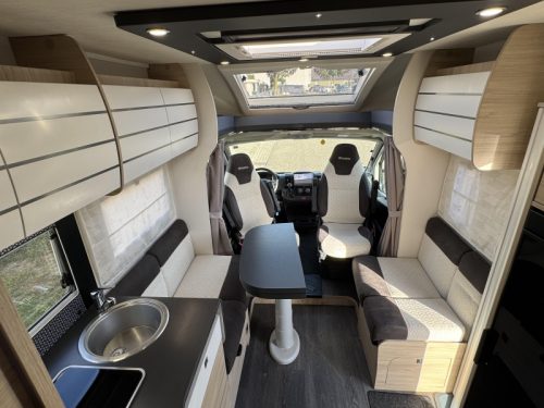 Chausson Titanium VIP 788 Queensbed kein Hubdach Foto: 7