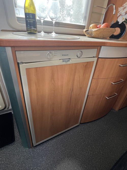 Hymer B630 STARLINE AUTOMAAT DWARSBED+HEFBED BEARLOCK MAXFAN Foto: 8