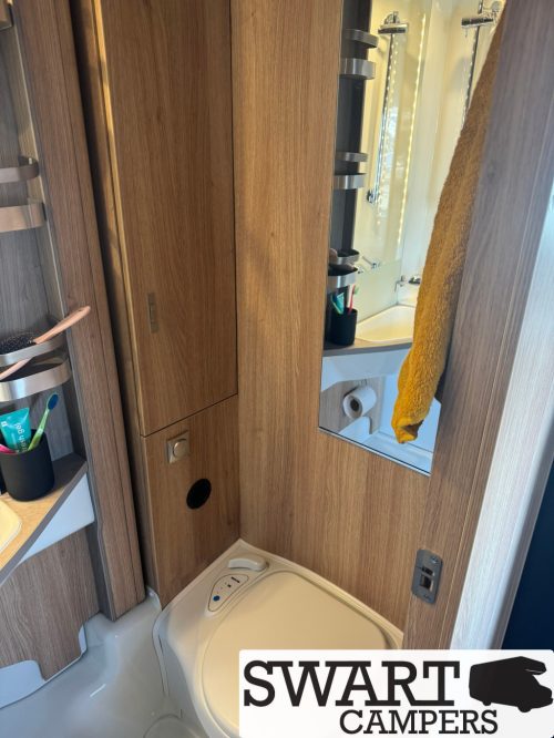 Knaus Skywave 650 MEG, Einzelbetten Hubbett Foto: 15