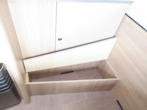 LMC Sassino 430 D VERY TIDY WITH AWNING photo: 13
