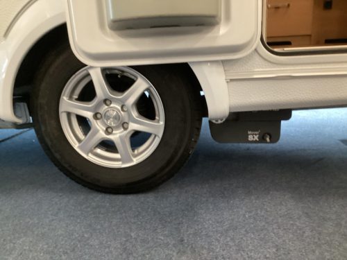 Knaus Sport 500 UF omnistor awning  photo: 19