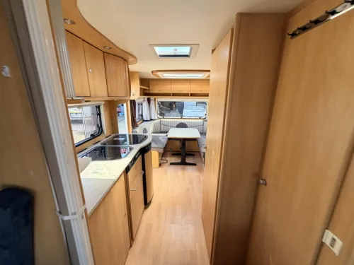 Dethleffs Camper 560 Single beds, Mover. photo: 10