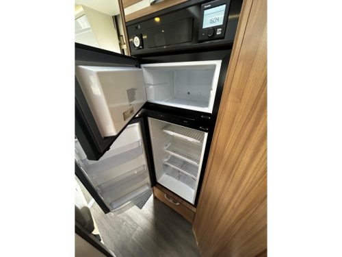 Adria Matrix Plus 670 SL Standheizung, Fahrradtr&auml;ger Foto: 11