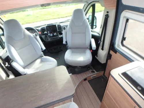 Weinsberg CaraBus 630 ME  Foto: 26