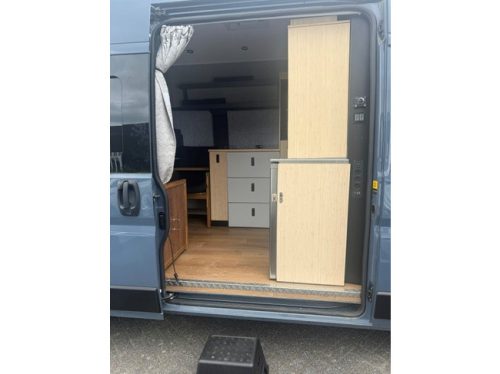 Autocaravana Fiat FIAT DUCATO Ducato 2.3 140 CV AUTOM&Aacute;TICA CARPLAY Magn&iacute;fica Autoconstrucci&oacute;n 2023 foto: 8