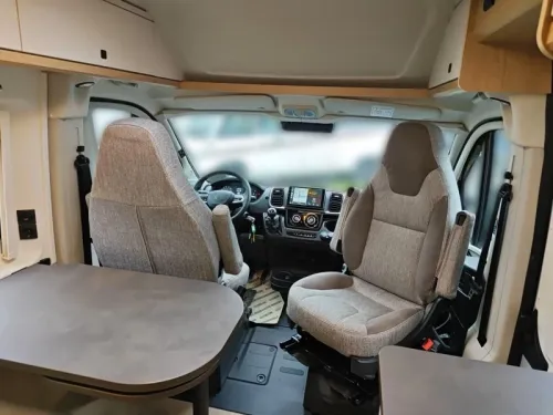 Hobby Ontour Van 600 FT NAVI CAMERA AWNING photo: 7