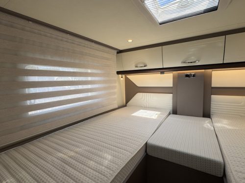 B&uuml;rstner Lyseo TD 690 G Harmony Line Black Pearl 160 PS AUTOMATIK 9-Gang Euro6 Fiat Ducato **Flacher Boden/Einzelbetten/Maxxfa/ Satellit Foto: 16