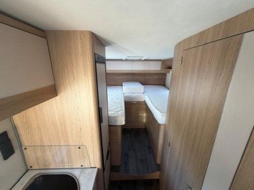 LMC Cruiser T 662 T young used photo: 13