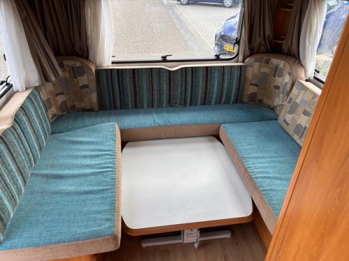 HOME-CAR 526h Racer 470 UE | 2 Single beds | Fully automatic mover | Bicycle carrier | Cassette awning | 3-Burner gas stove photo: 10