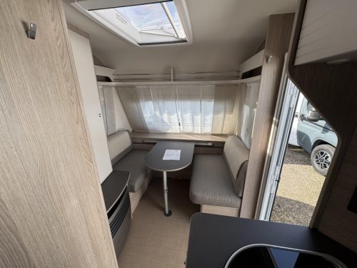 B&uuml;rstner Premio Life 480 TL Mover and Thule awning photo: 3