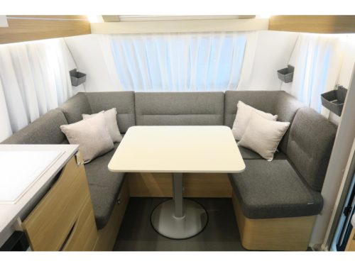 Adria Adora 462 PU KASSETTENMARKISE+MOVER+FUSSBODENH Foto: 8
