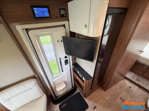 Hymer BMC-I 690 L&auml;ngsbetten | Automatik  Foto: 12