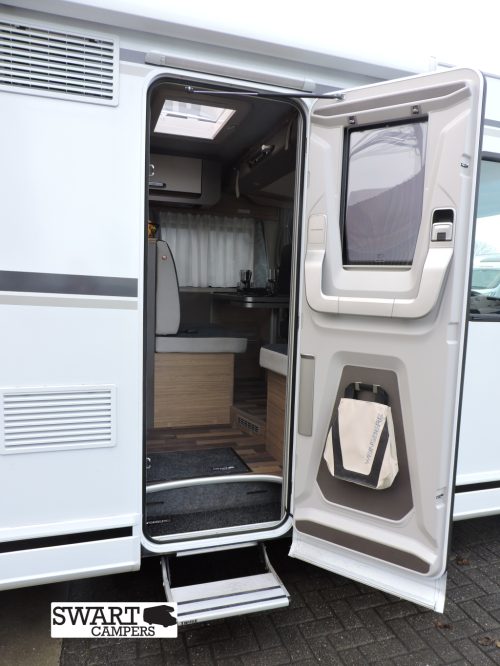 Weinsberg CaraCore 700 MEG, Automaat Camas individuales Techo elevable 4 plazas foto: 22