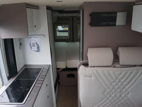 B&uuml;rstner Eliseo C 642 Van conversion/busbiker/maxxfan photo: 5