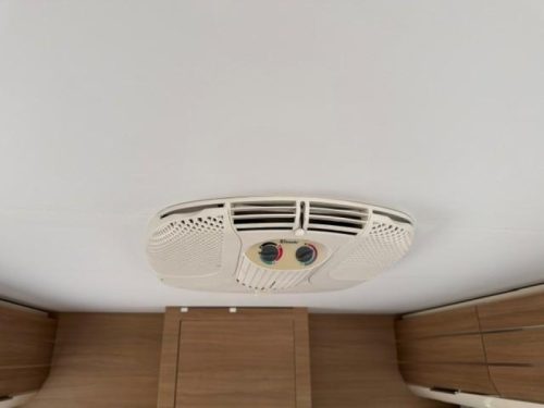 Adria Adora 613 HT sehr komplett Foto: 15