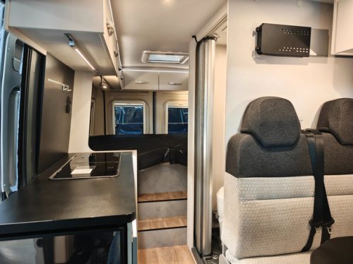Crosscamp Full 640 140PS Kastenwagen Unlimited Edition Foto: 3