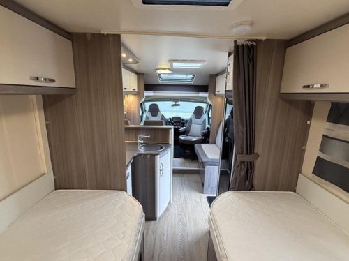 Hobby Optima Ontour T 70 E Lits Jumeaux Grande Salle de Bain Auvent photo : 22