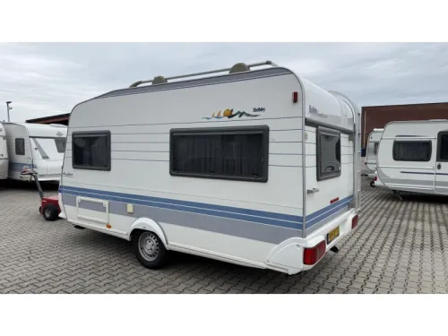 Hobby De Luxe 400 SB dinette fixed bed toilet photo: 12