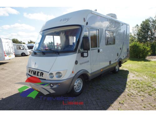 Hymer B 584 Solar panel/Roof air conditioning photo: 13