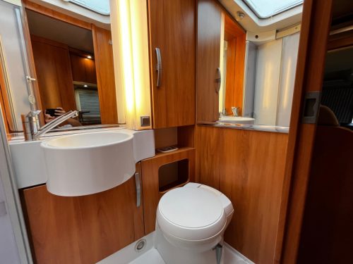 Hymer B514 CL Integral, Wohnmobil Foto: 9