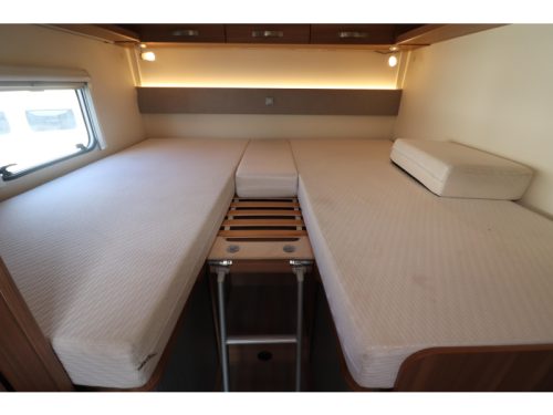 Weinsberg CaraLoft 700 MEH Camas individuales foto: 21