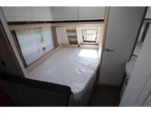 Hobby De Luxe 400 SFE MODEL 2027 - 815 photo: 12