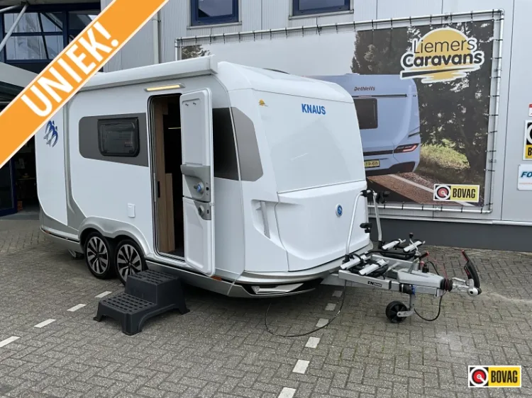 stout tent Pro Series Yurt Tent 16ft / Stargazer Double Door tools Size:59in x 50ft Constructed from 380 GSM Dacia Duster 4x4 with
