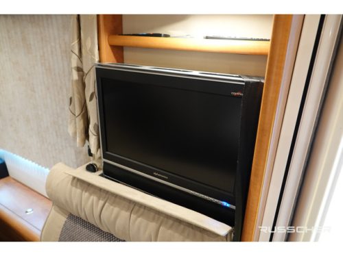 Carthago CHIC C-LINE i 4.9 5 persons 150Pk | Single beds | Roof air conditioning photo: 7