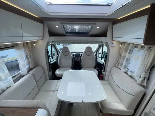 Pilote Sensation P720 Queensbed Foto: 6