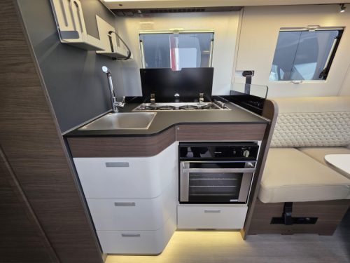 Adria Coral Supreme MB 670 DL Foto: 15
