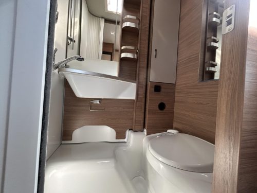 Autocaravana Knaus L!ve I 650 MEG Automaat, aire acondicionado, solar foto: 11