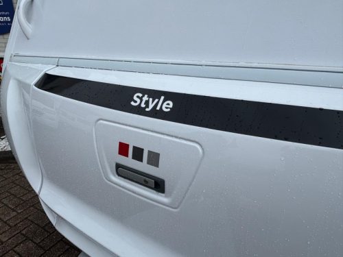 LMC Style 490 K Modell 2027 Etagenbett Foto: 22